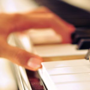 啊啊美女没刮毛就操逼视频
